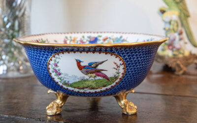 SOLD – Edwardian Claw Footed Bowl