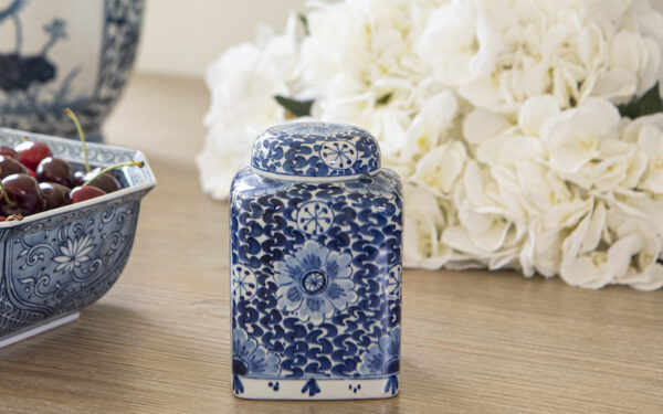 Delft Pottery Ginger Jar – £45