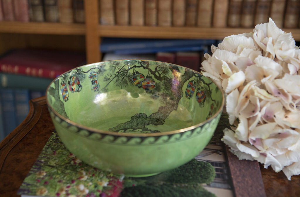 Green Lustre Bowl – £70