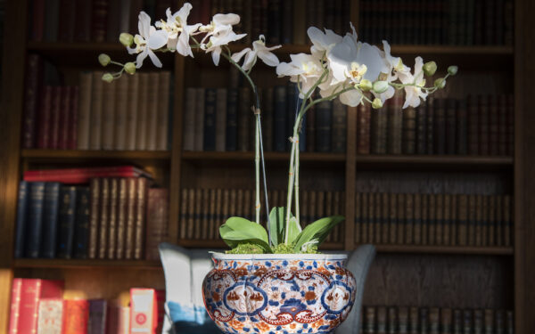 SOLD – Lobed Imari Planter