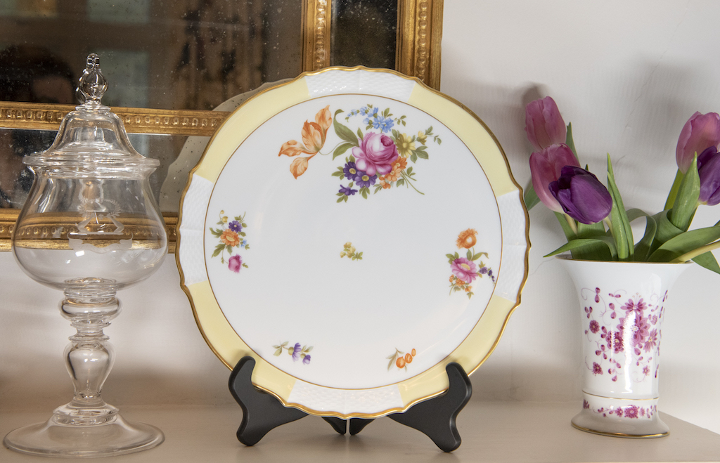 Porcelain Cake Plate – £48