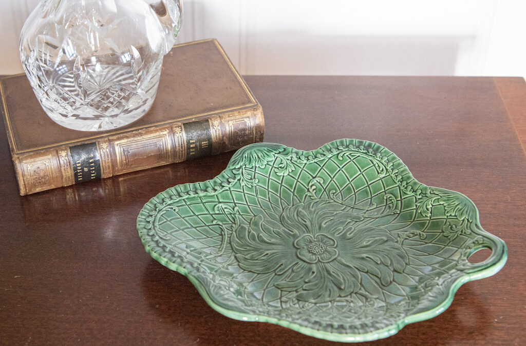 Green Trellis Pattern Dish – £38