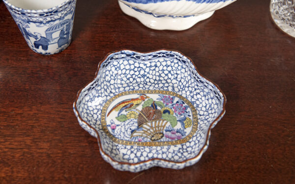 William Adams Painted Chinese Bird Dish – £46