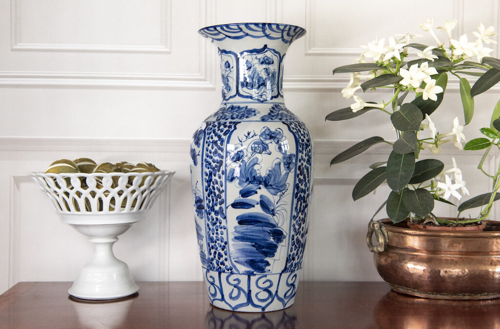 Tall Chinese Style Vase – £165