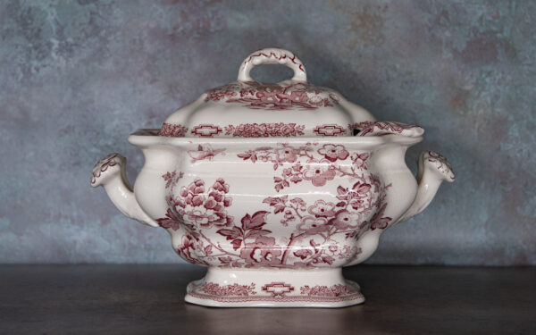 Masons Tureen – £115