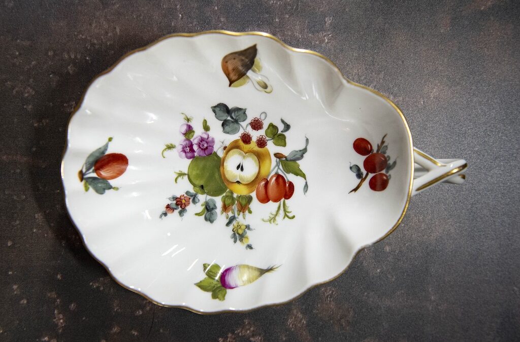 SOLD – Herend Fruit & Flowers Dish