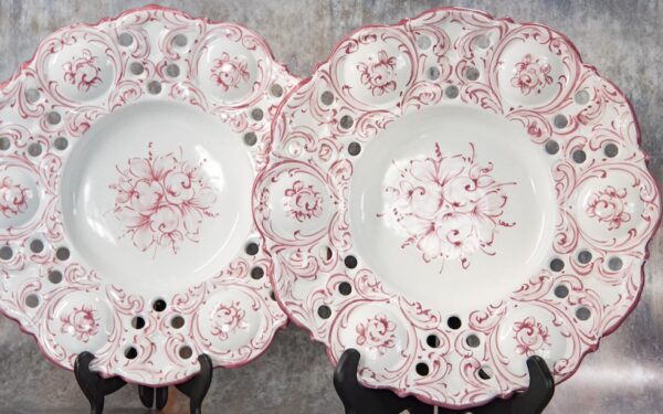 Pink and White Wall Plates – £42