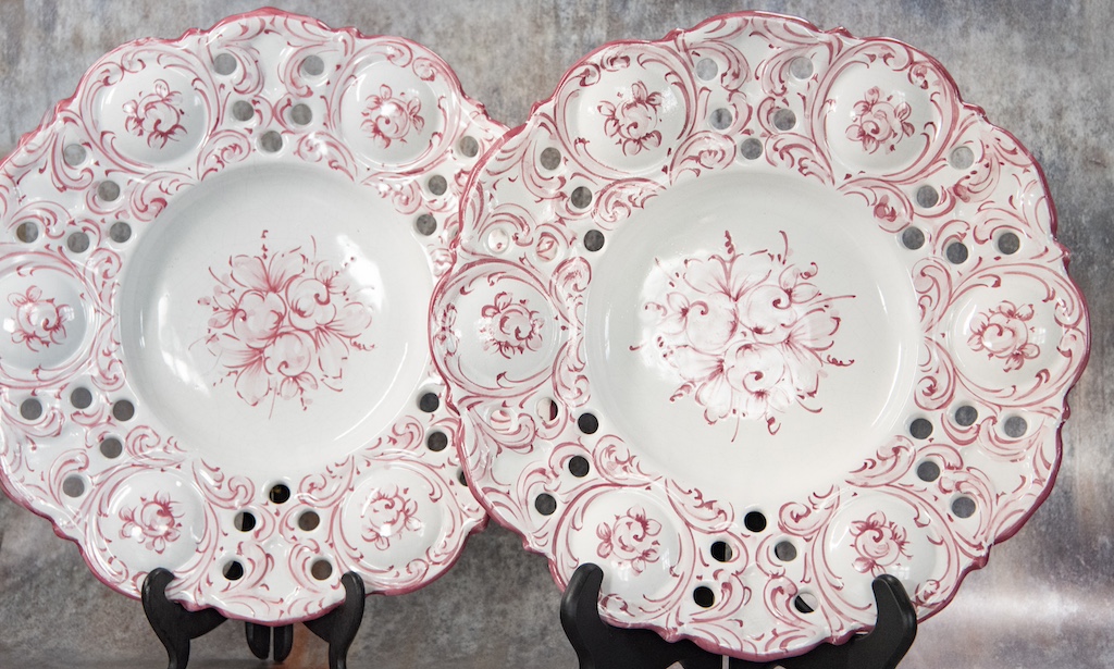 Pink and White Wall Plates – £42