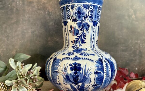 Vintage Delft Hand Painted Vase – £88