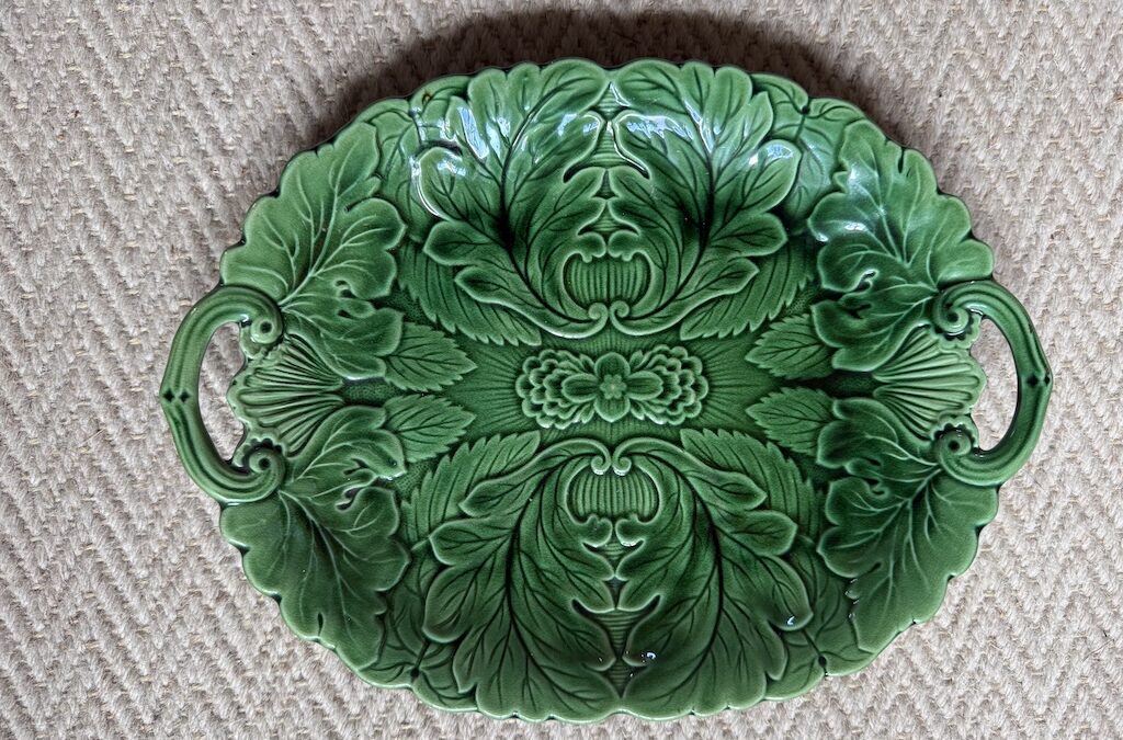 Green Majolica Platter – £65