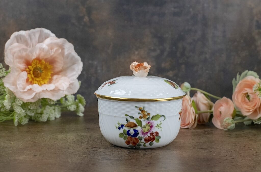 Herend Fruit and Flower Sugar Bowl – £155