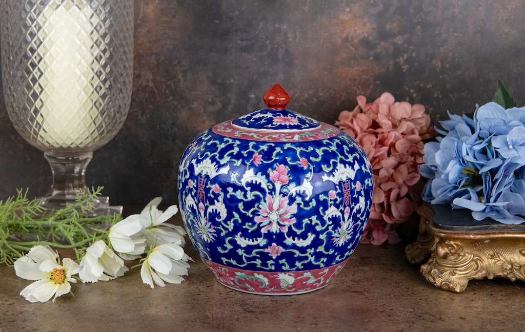 Vintage Chinese Floral Urn with Lid- £145